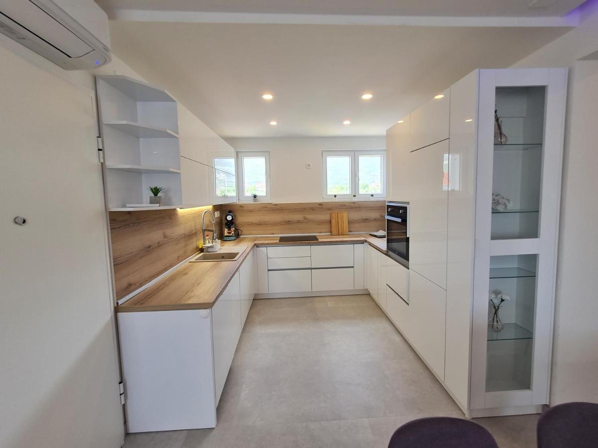 Holiday Apartment Marijana Kaštela Zewnętrze zdjęcie